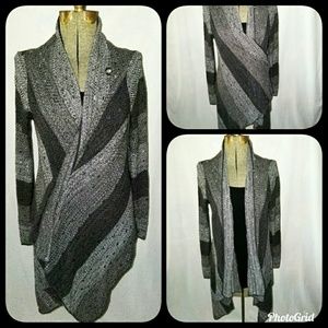 Two one Two NY Wrap Open Sweater Medium